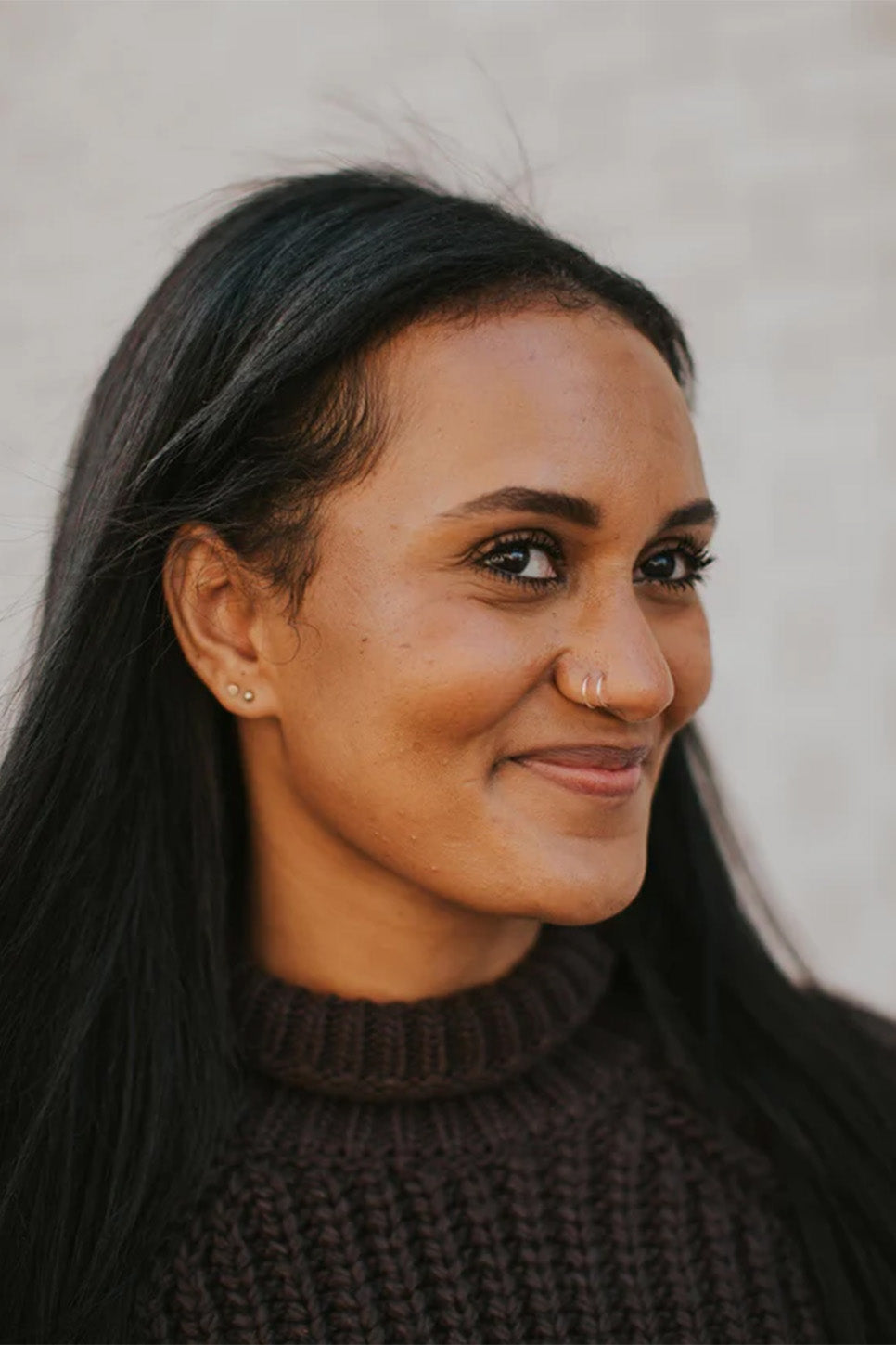 hello adorn tiny twist earrings sterling silver model