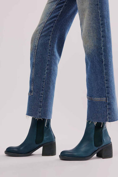 Free People - Essential Chelsea Boot - Topiary - Model