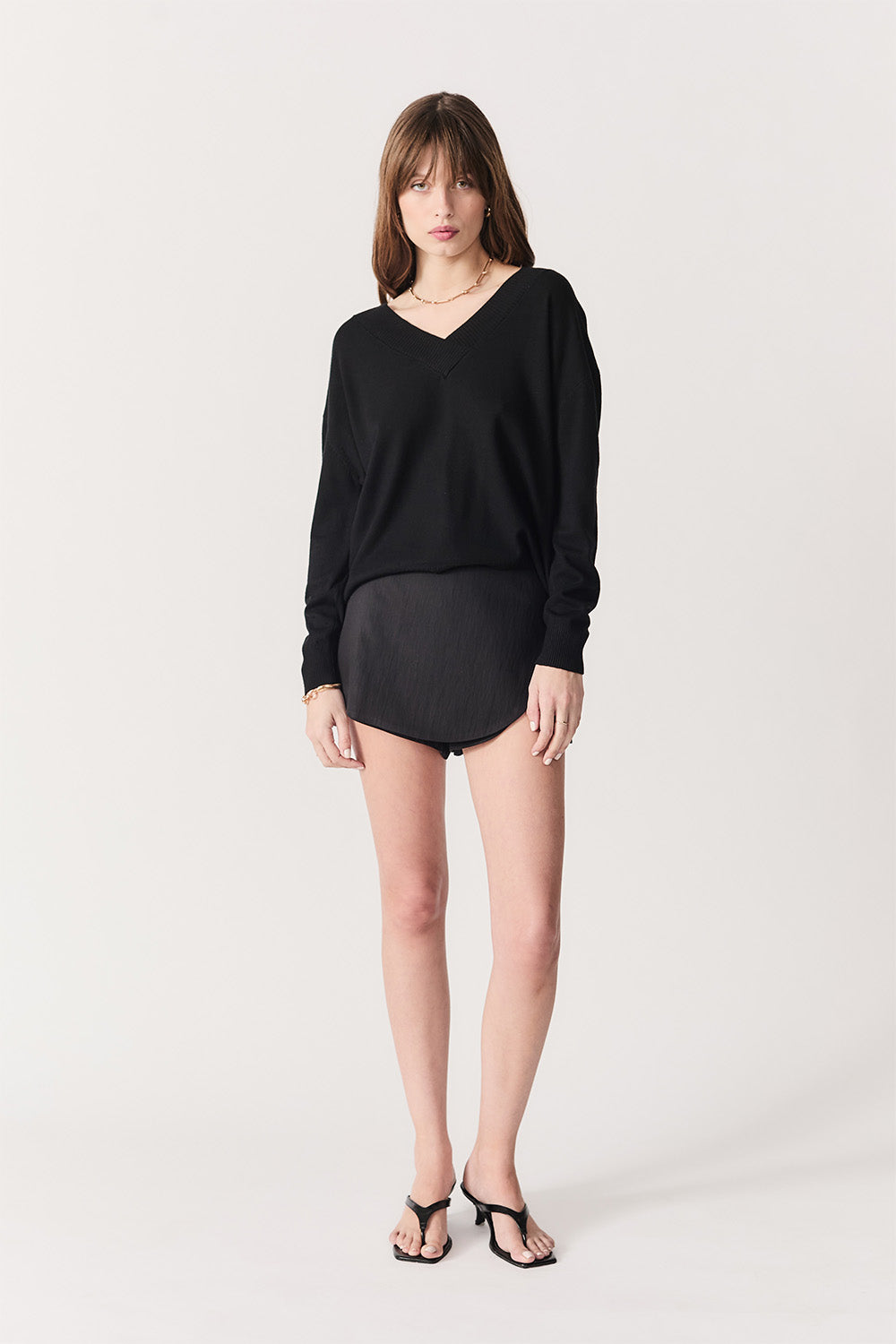 Deluc - Betula V Neck Sweater - Black
