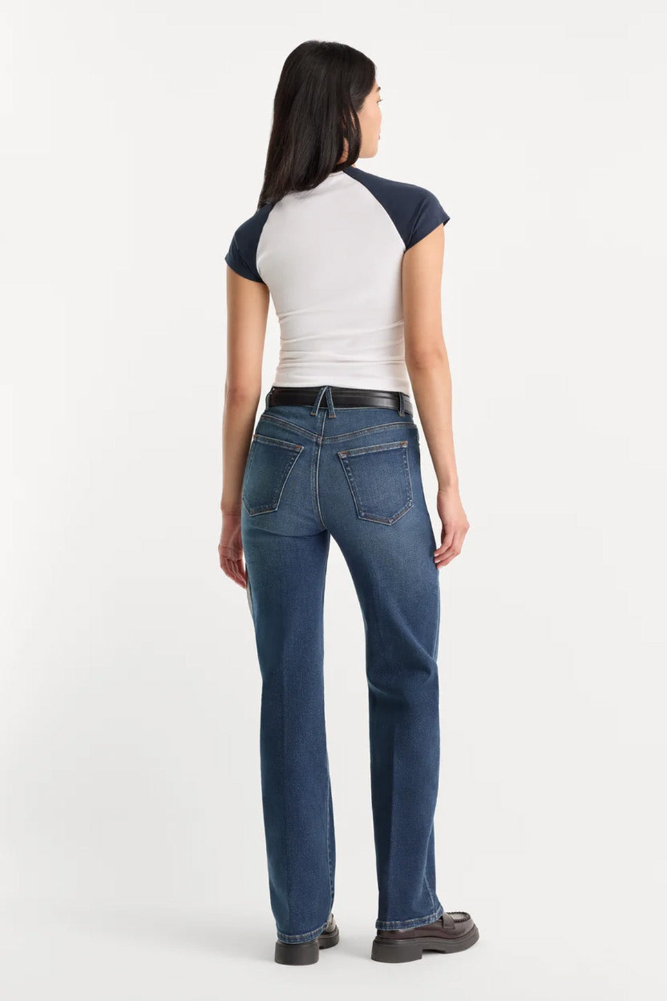 Good American - Soft Tech True Straight Jeans - Lyric - Side