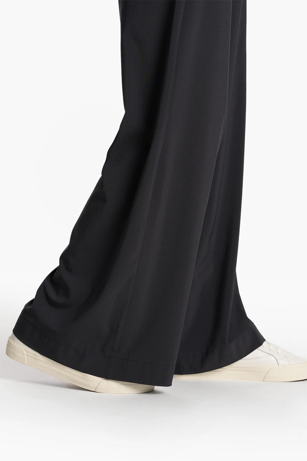 Vuori - Villa Wideleg - Black - Hem