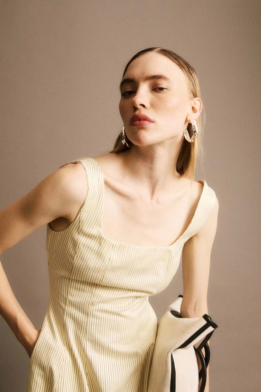 jiji victor dress creme detail