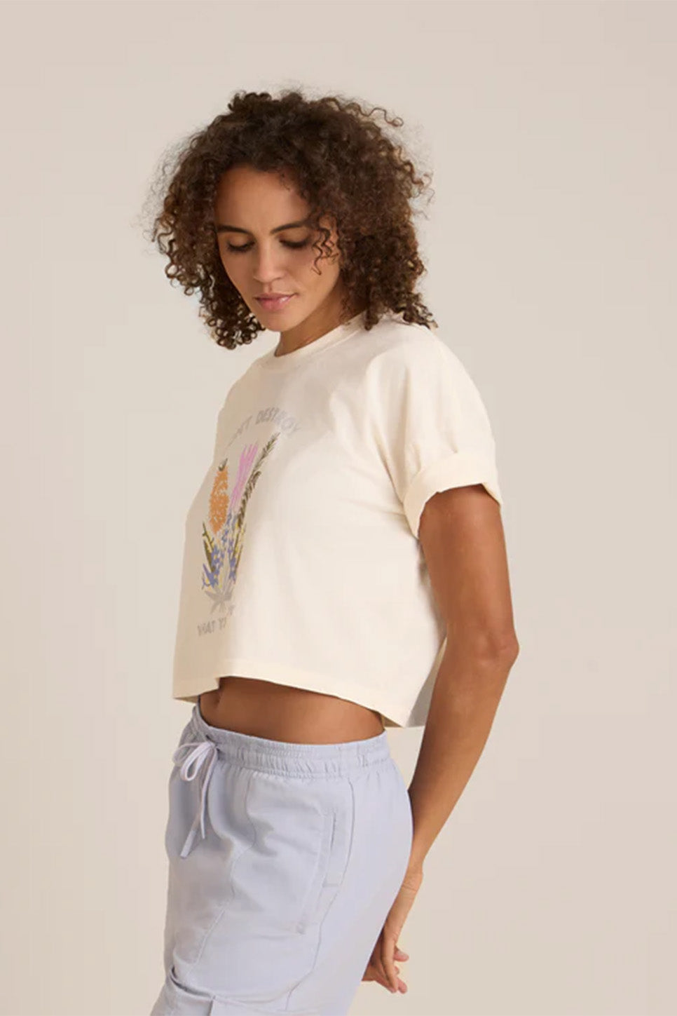 Roark - Nature Cropped Boxy - Eggshell - Side