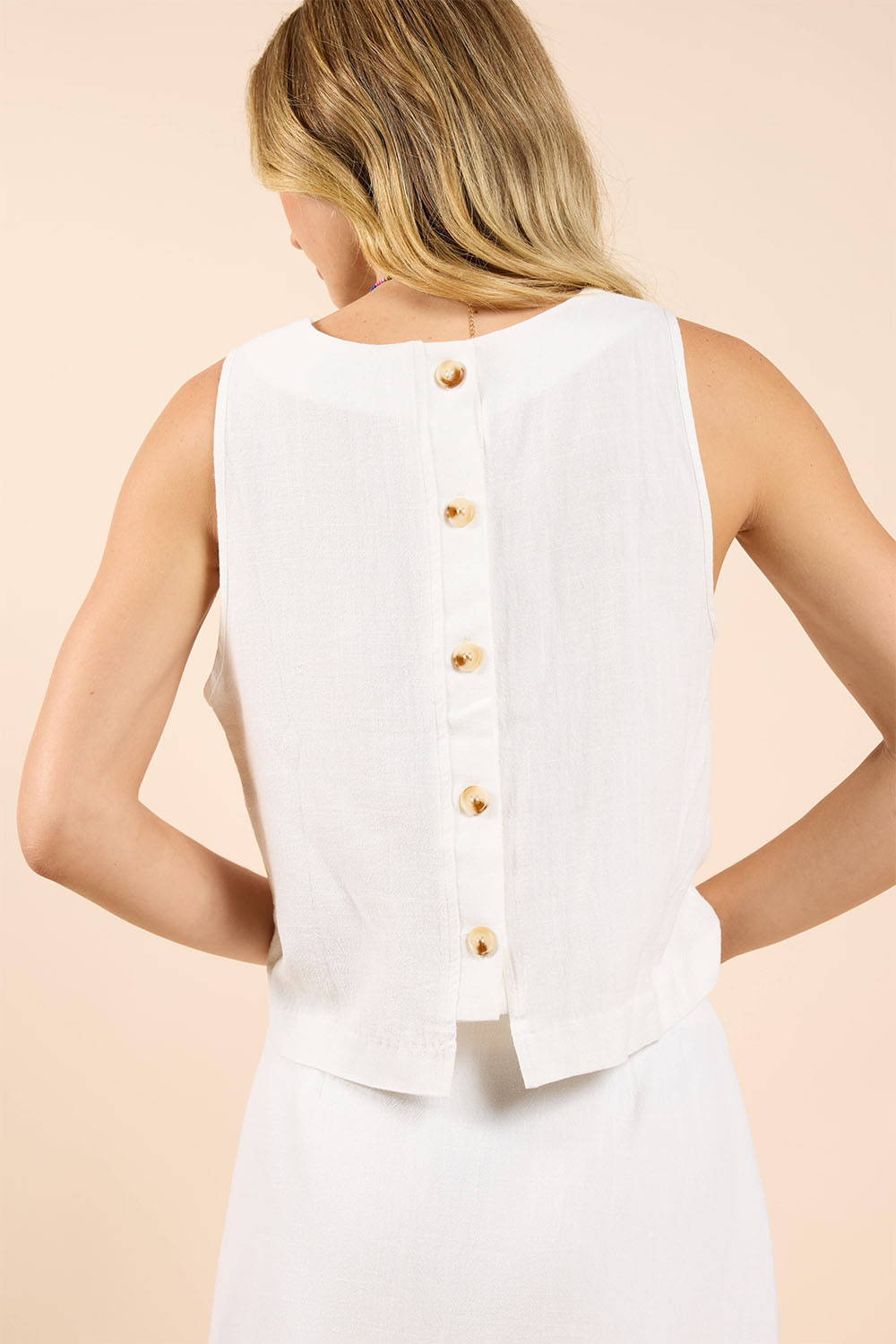 Sadie & Sage - Sugarloaf Linen Tank - White - Back