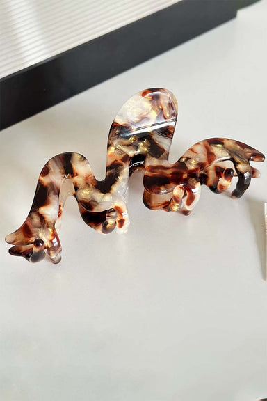 Pearl of the West - Squiggle 10.6cm Hair Claw - Tort