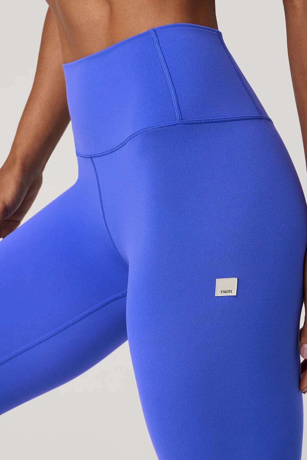Vuori - All The Feels Legging - Electric Blue - Detail