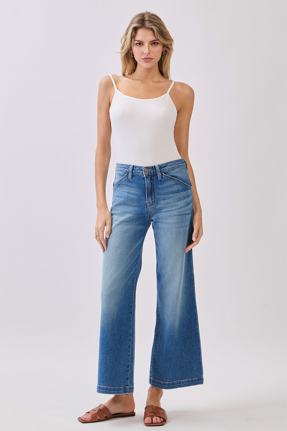 letter-to-juliet-genoa-slant-pocket-crop-jean-medium-front
