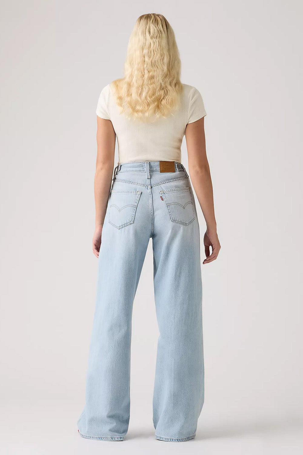 levis-cinch-wide-leg-nightly-routine-back