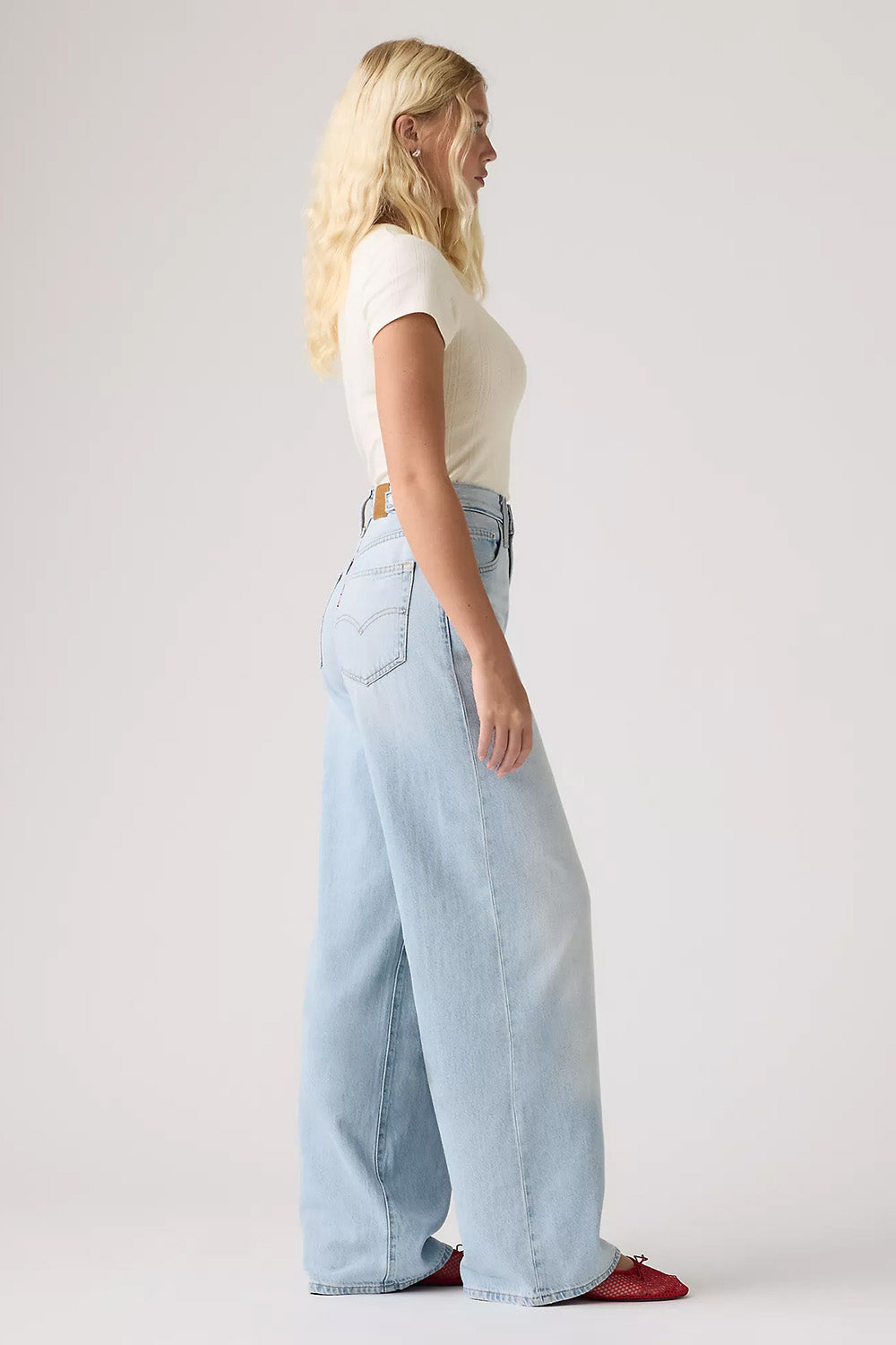 levis-cinch-wide-leg-nightly-routine-side