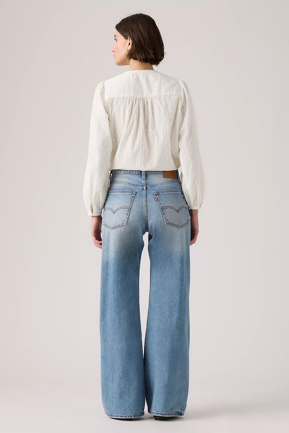 levis-loose-boot-easy-days-back