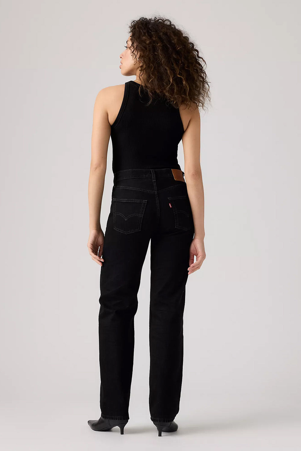 Levis Premium 501 '90s in Rinsed Blacktop — Back view