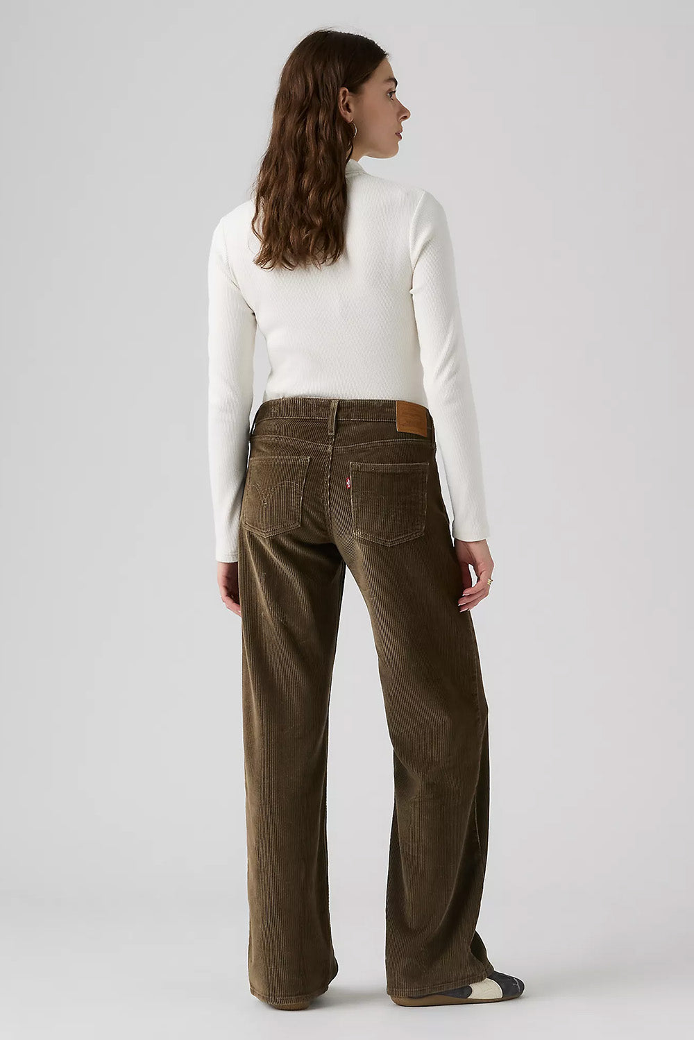Levis Premium Low Loose in Canteen — Back view