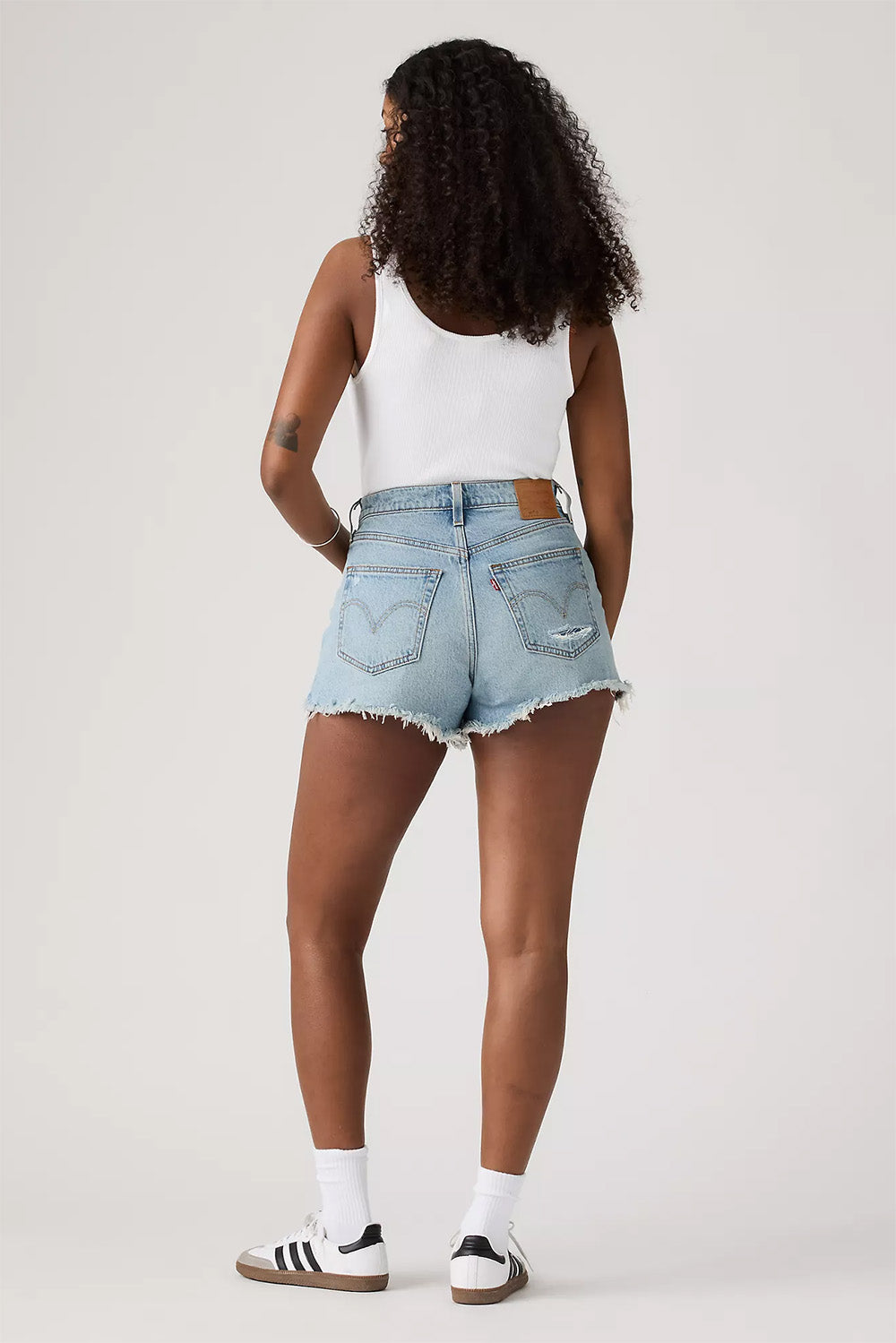 levis 501 curve short got looks back