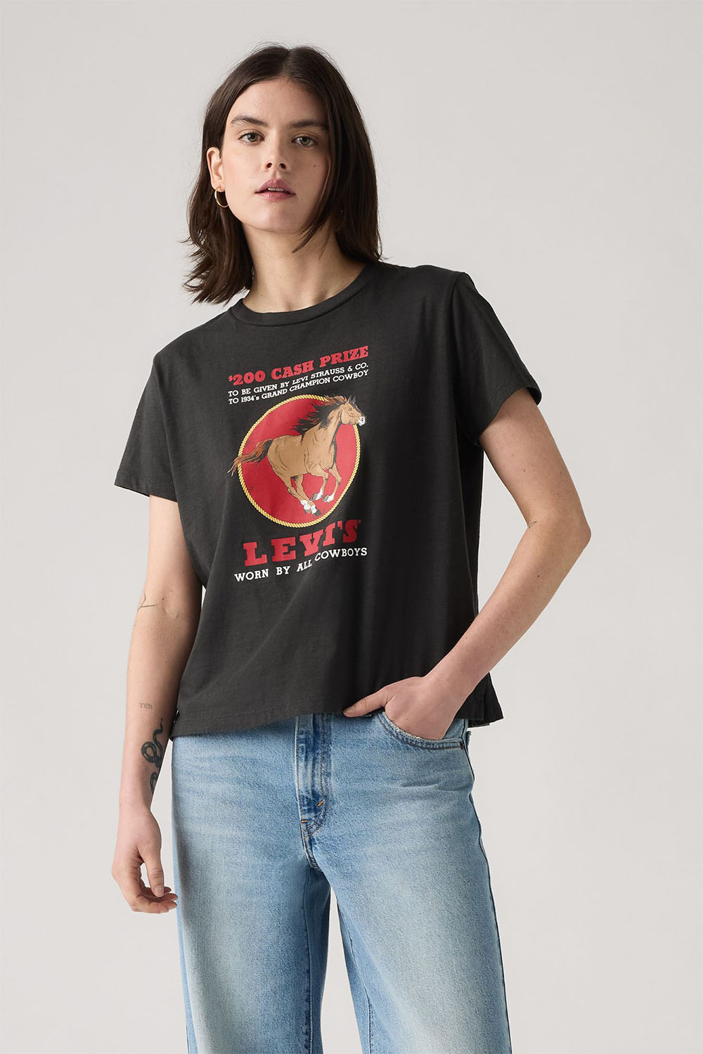 Levis - Graphic Boxy T-Shirt - Pirate Black - Front