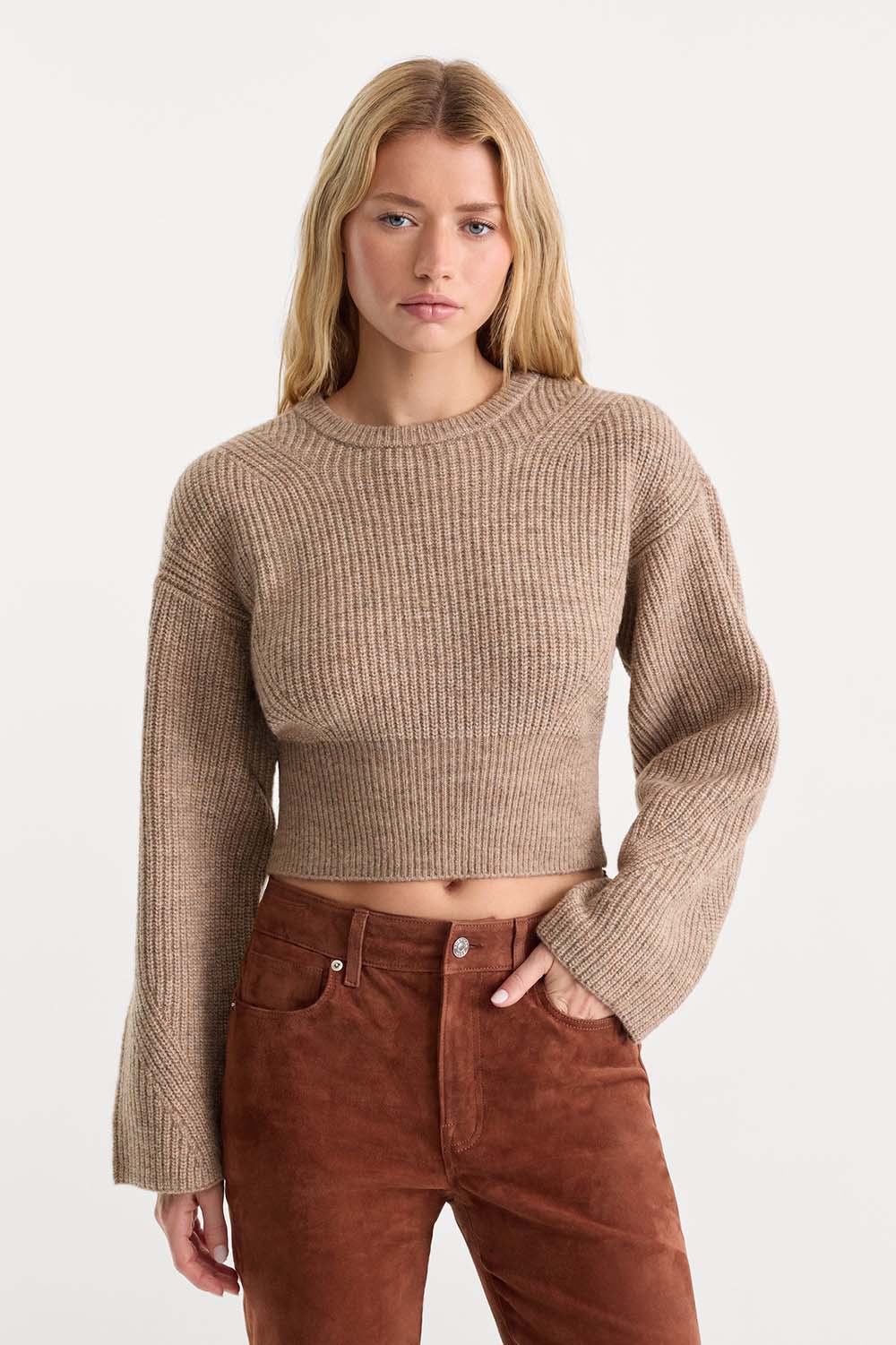 Good American The Chunky Knit Sweater in Dusk — Front view