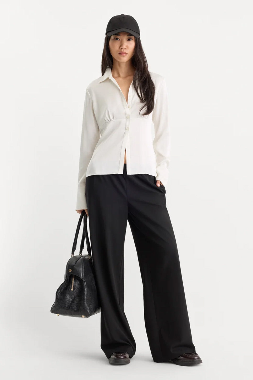 Good American - The Satin Femme Shirt - Chalk - Front