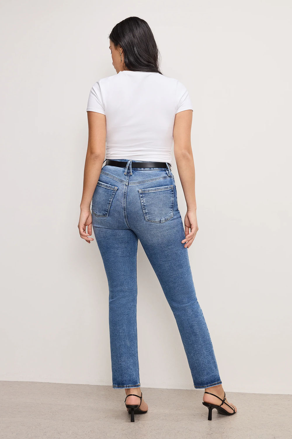 Good American - Always Fits Straight Jeans - Indigo - Medium Back