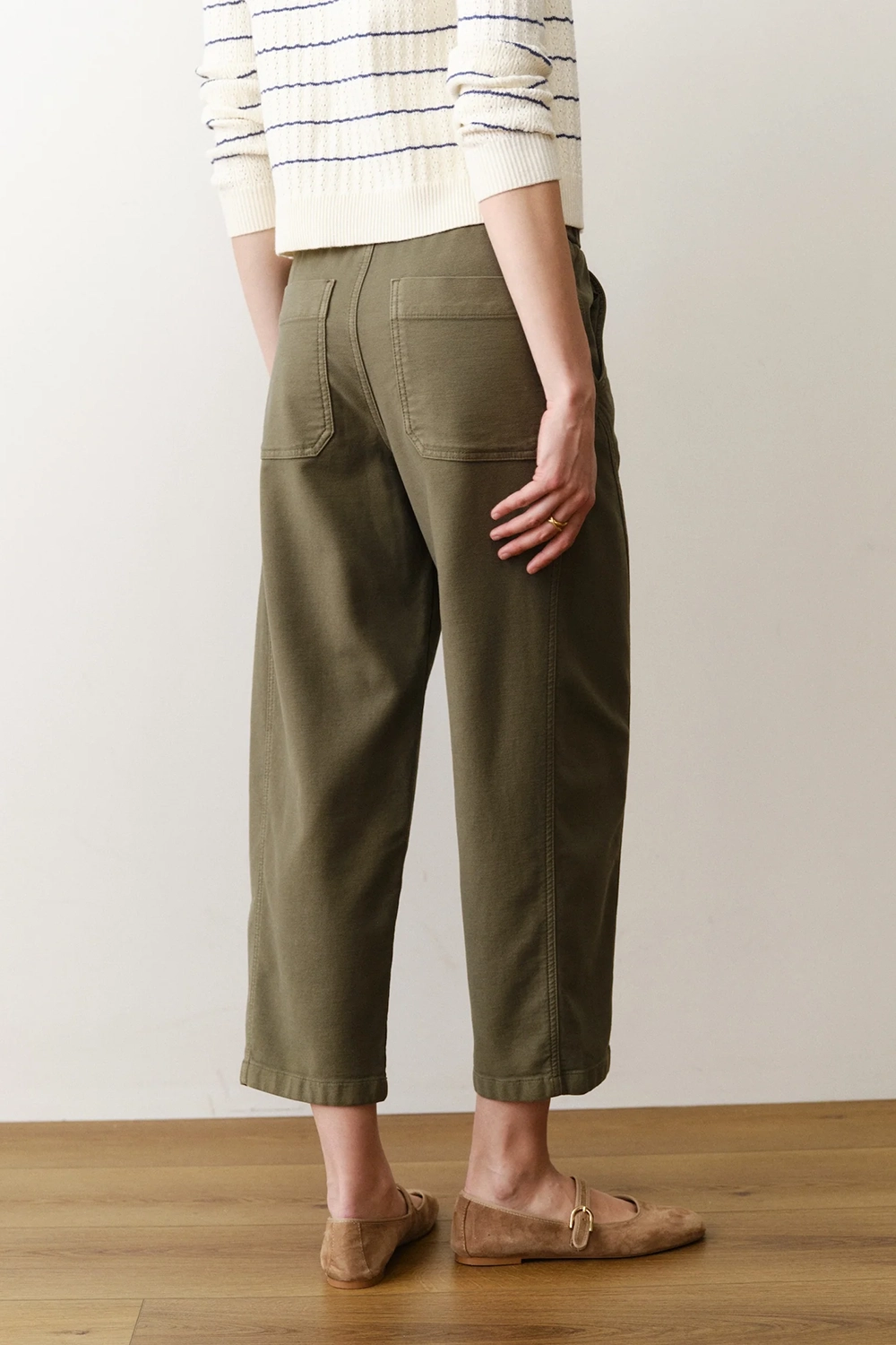 marine-layer-jessie-barrel-leg-pant-dusty-olive-back