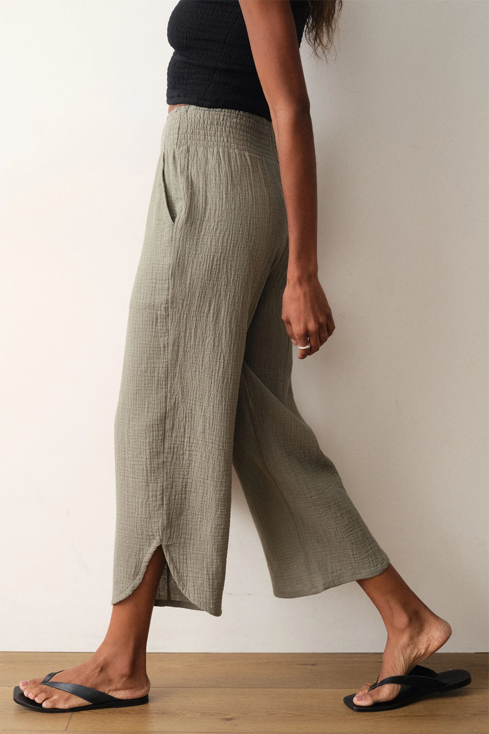 marine layer cali double cloth pant sage side