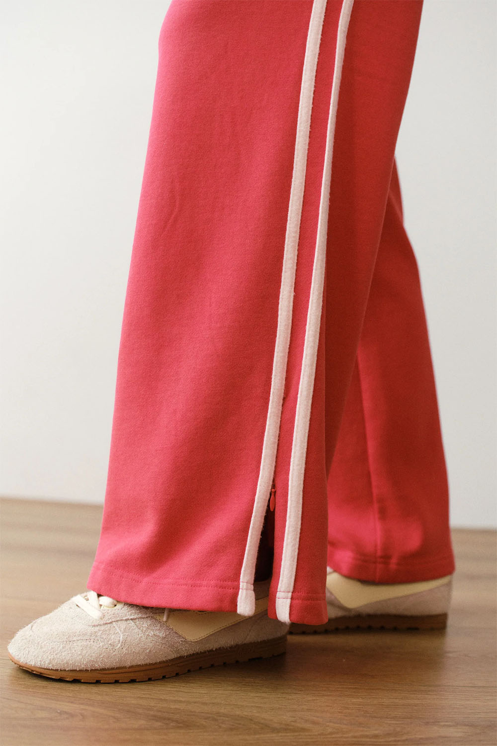 marine layer cloud 9 track pant faded ruby hem