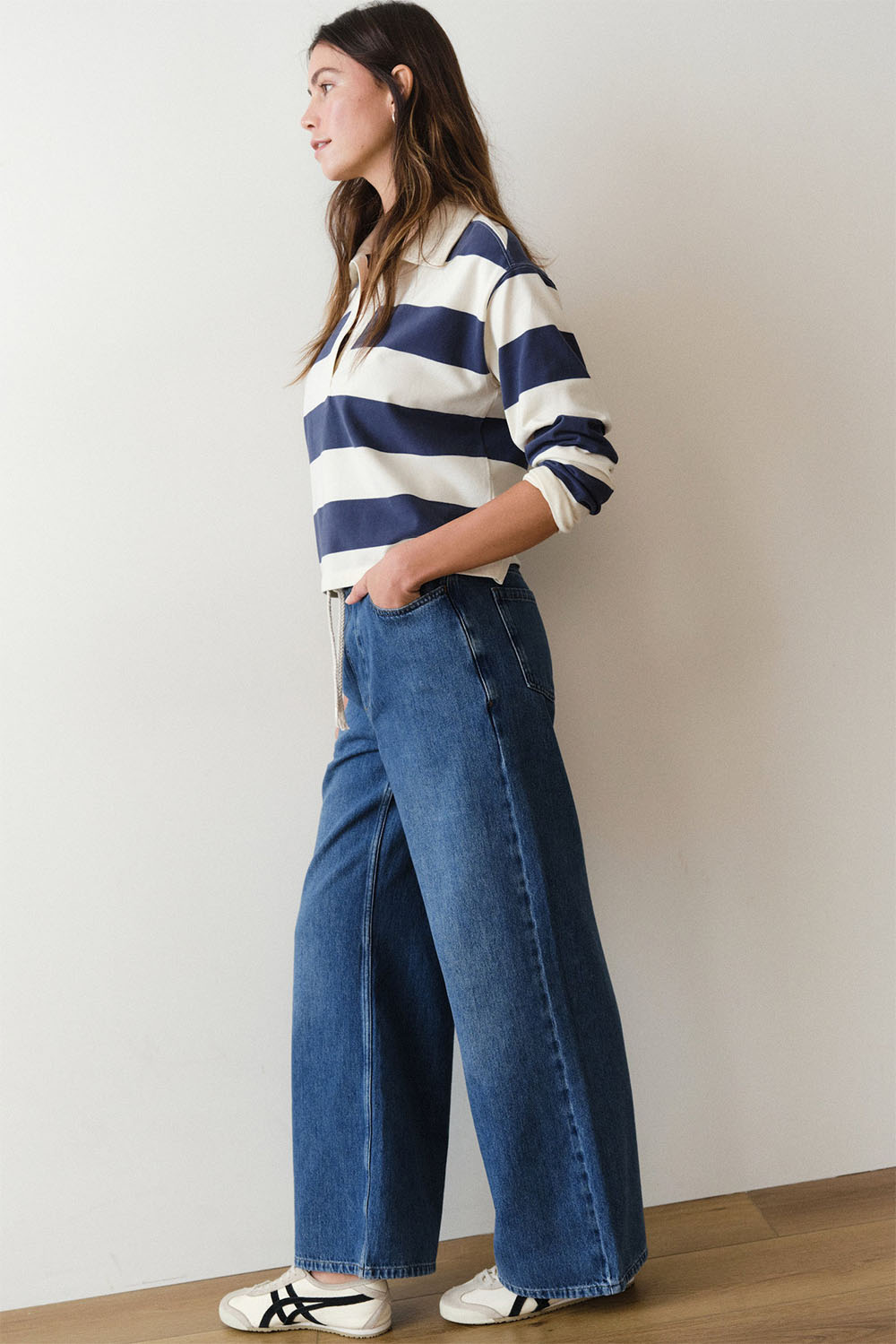 marine layer ella wide leg pant medium wash side
