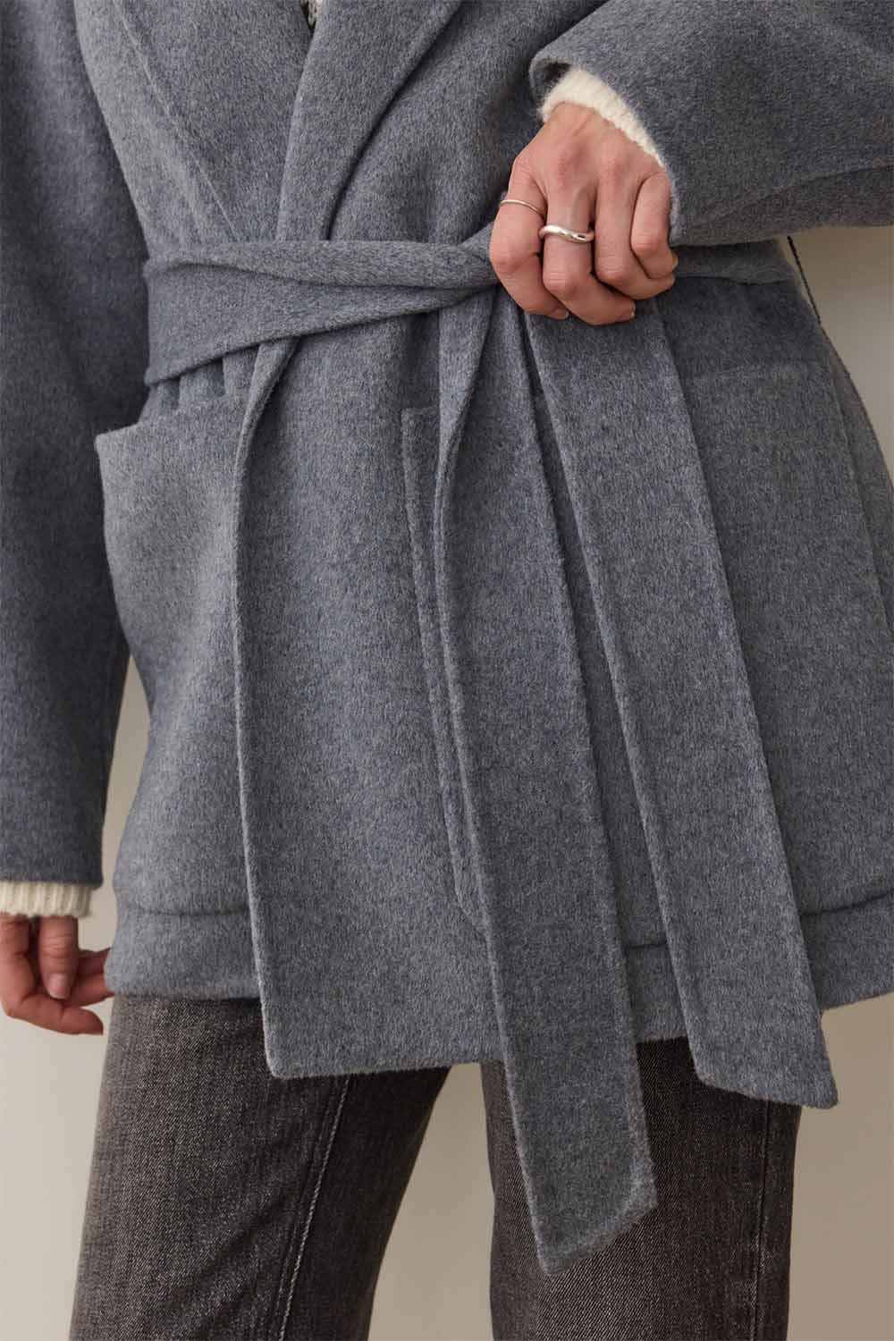 marine layer short colette medium grey heather detail