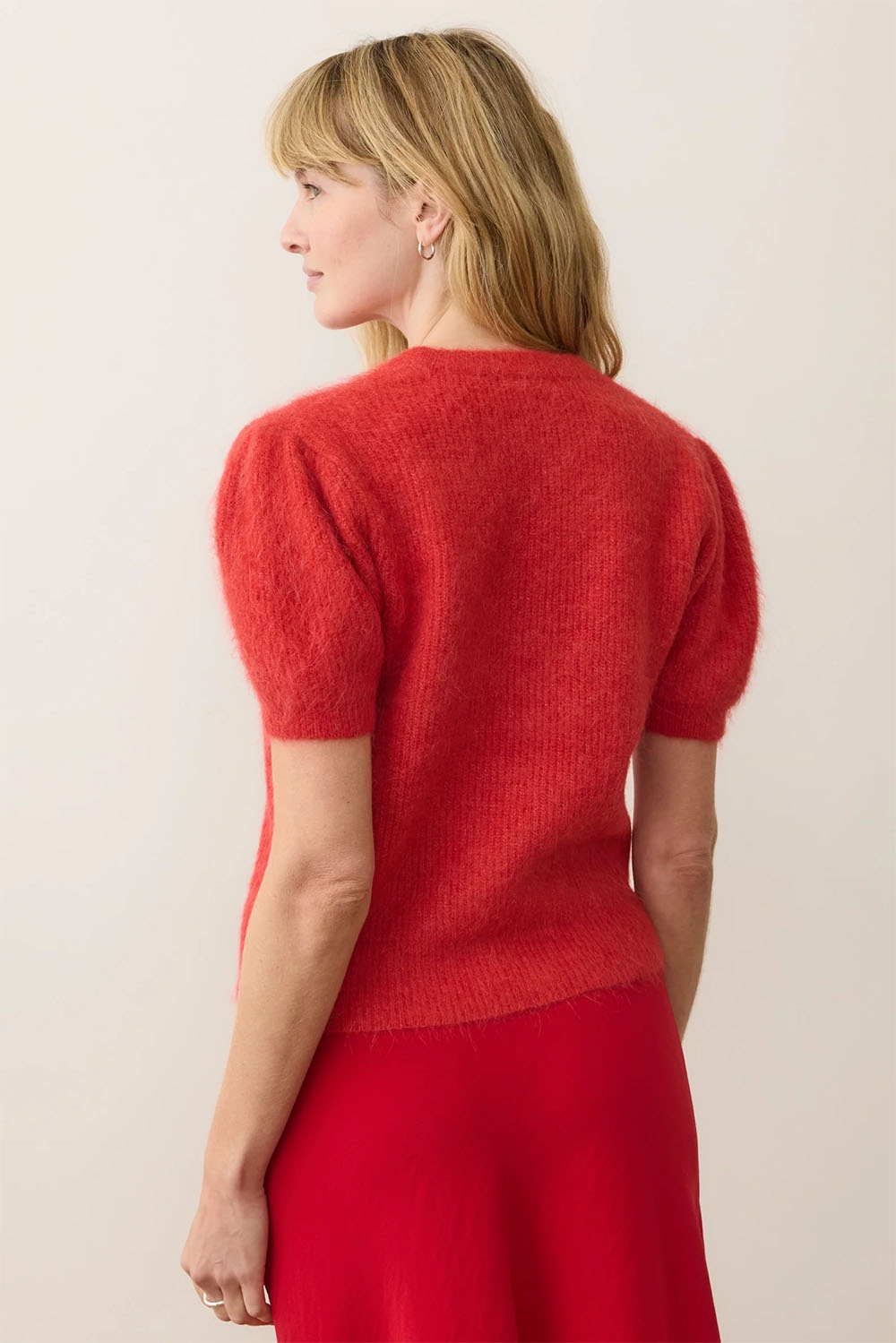 marine layer suri puff sleeve sweater cherry red back