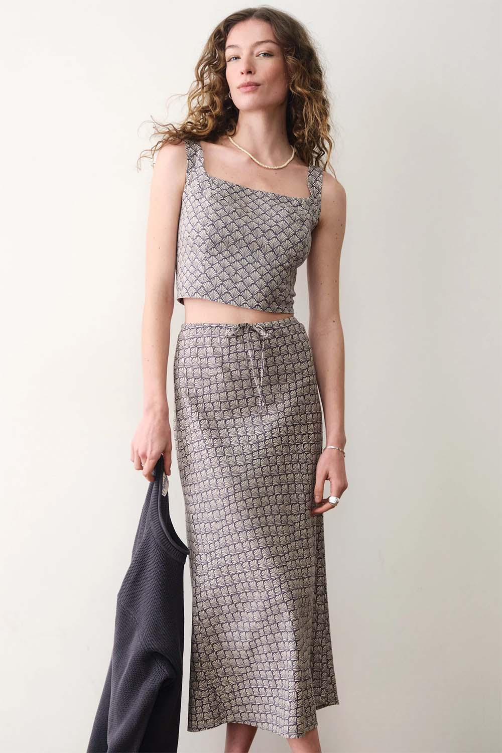 marine layer zoe printed hemp tank navy seashell 