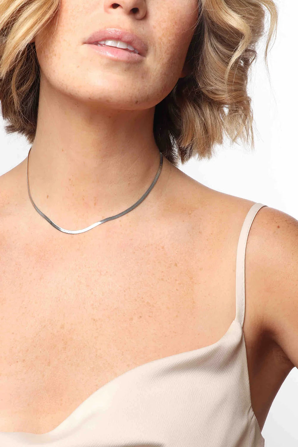 marirn costello ramsey choker silver model