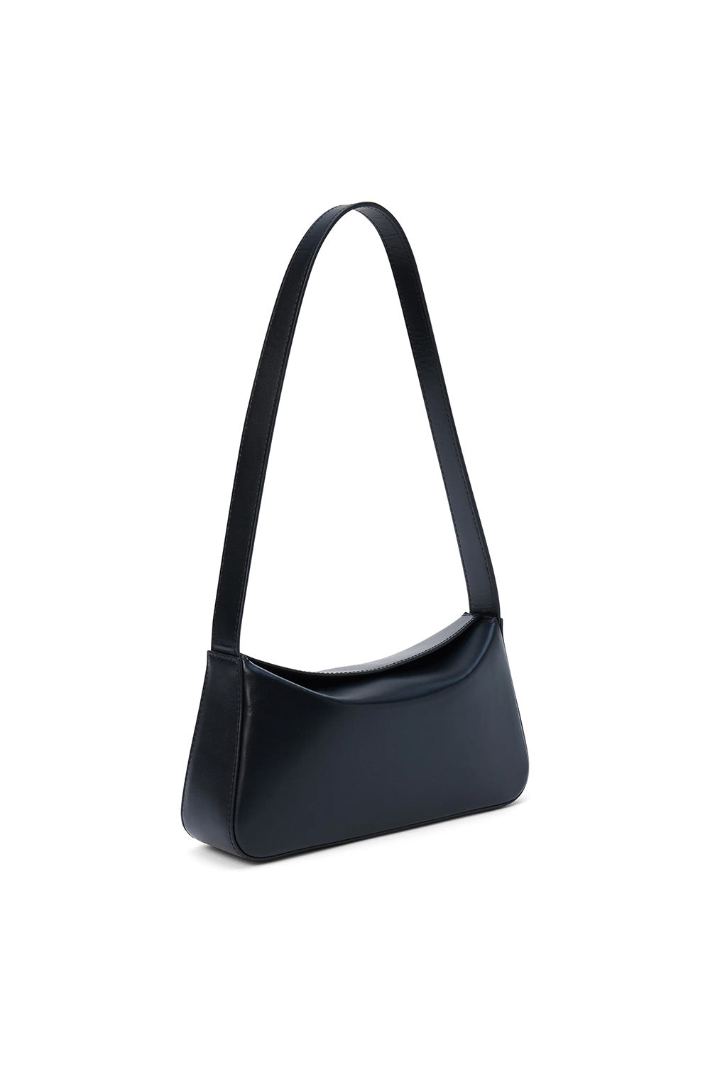 Matisse Victoria Leather in Black — Quarter view