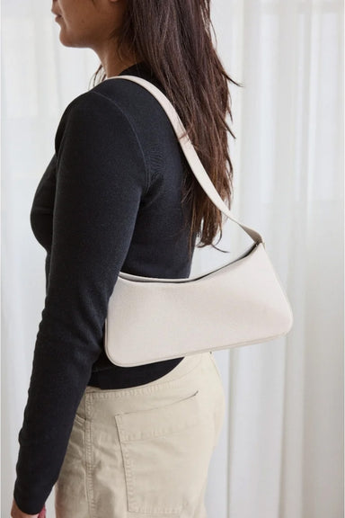 Matisse Victoria Leather in Oat — Model view