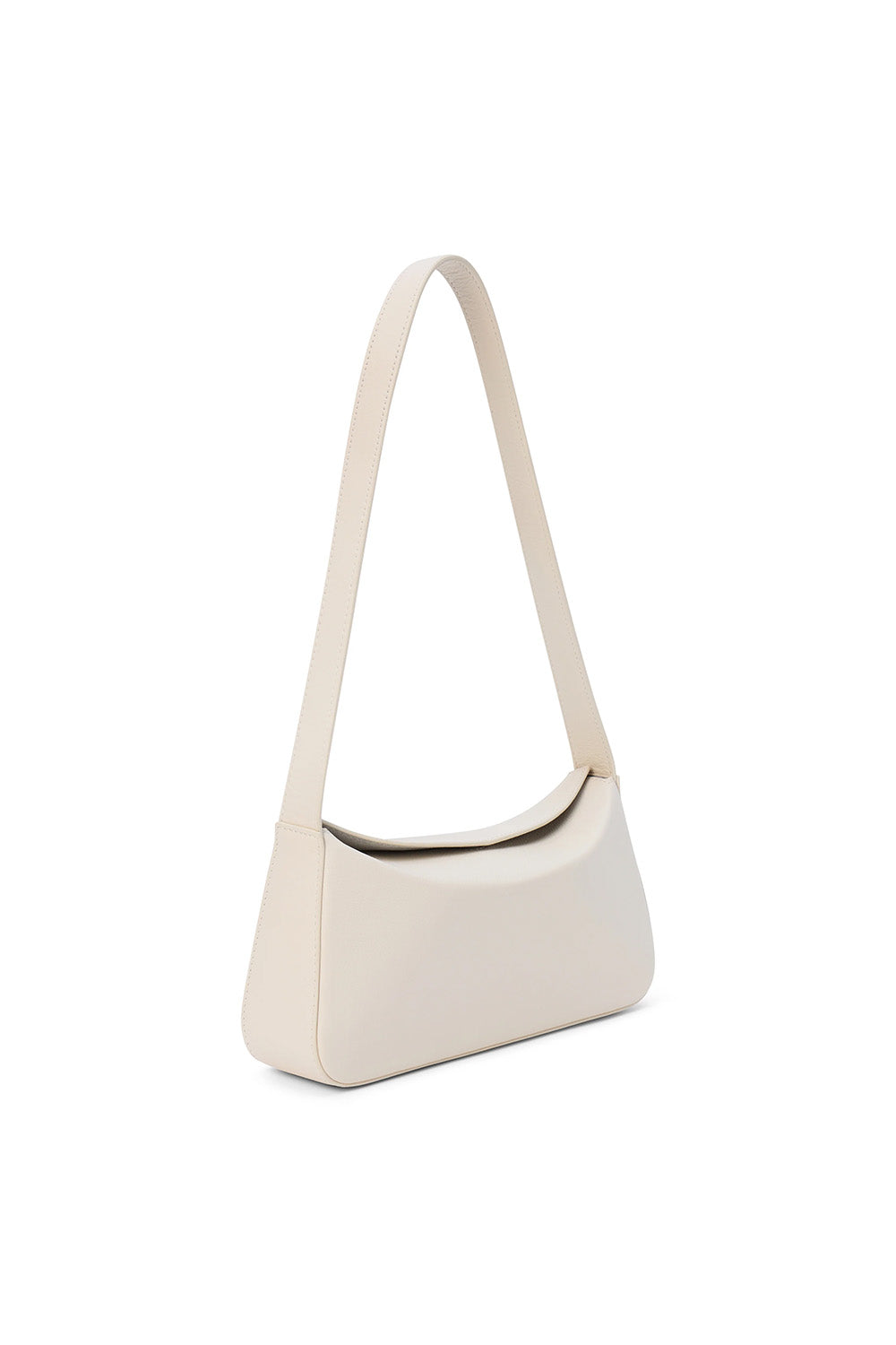 Matisse Victoria Leather in Oat — Quarter view