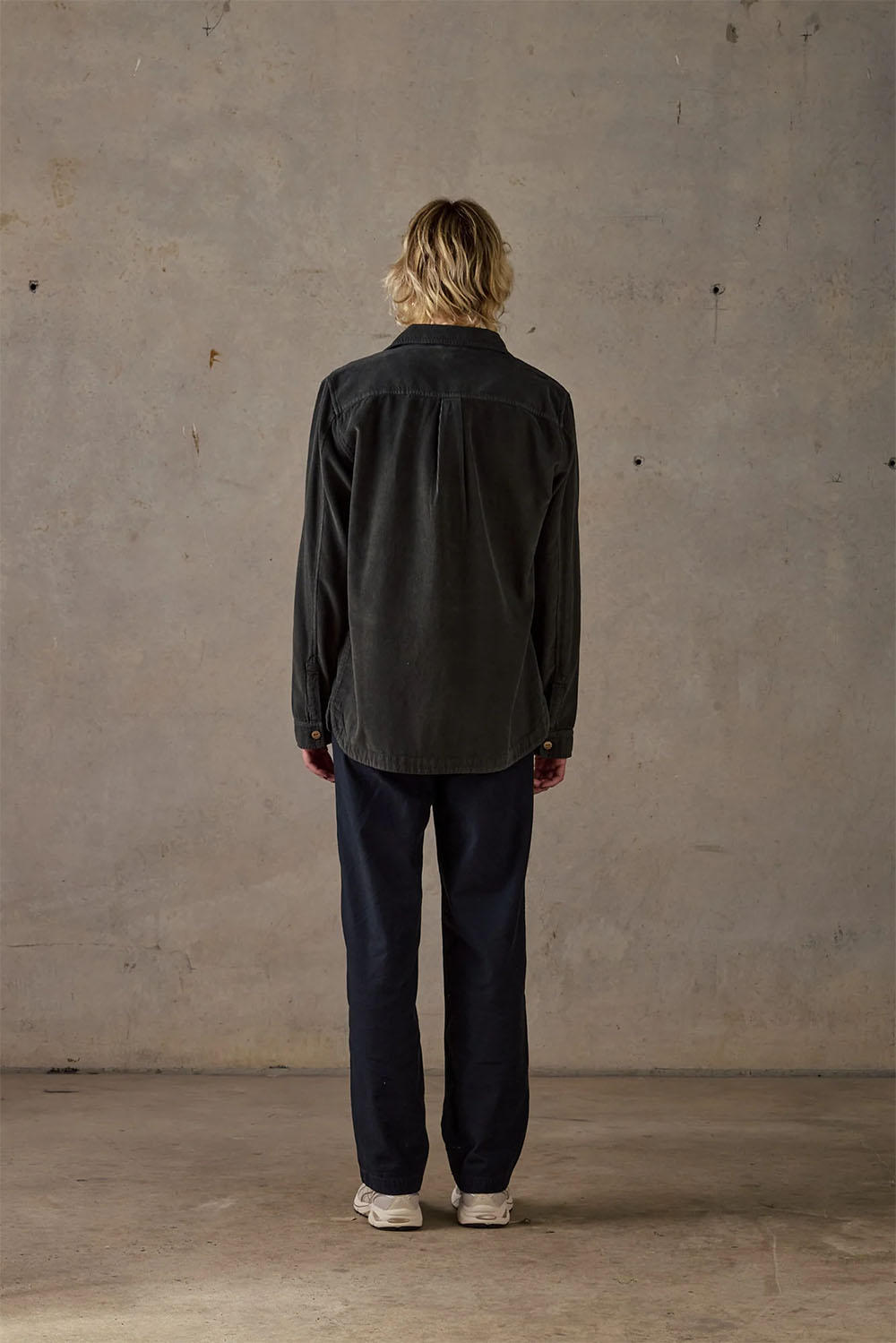 mctavish cord shirt slate back