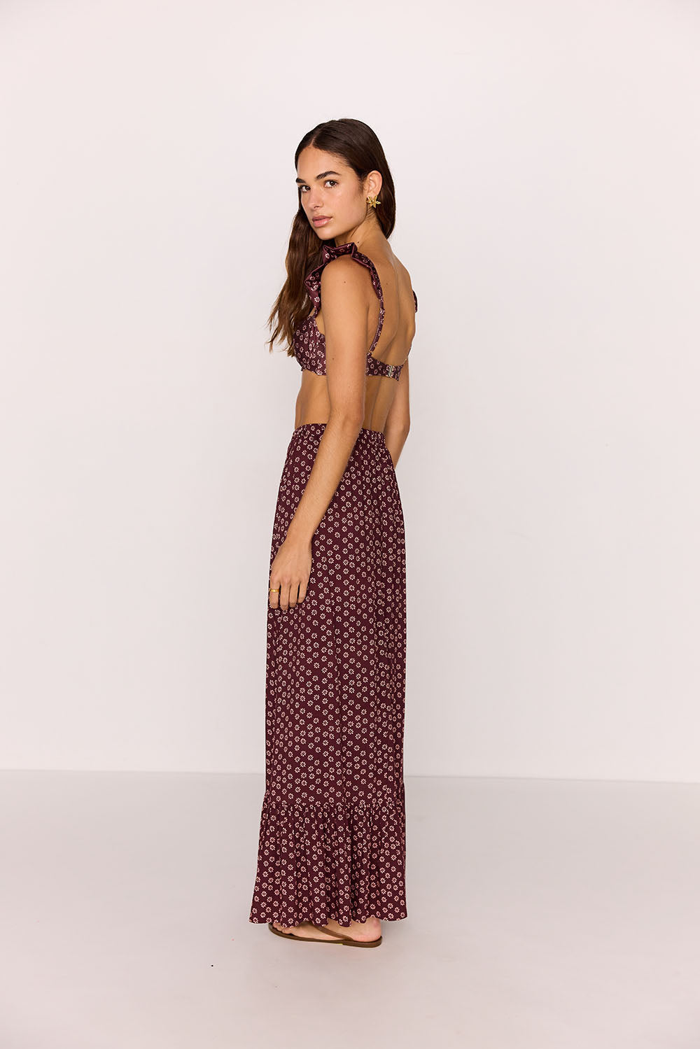 minkink sierra ruffle hem maxi skirt burgundy floral side