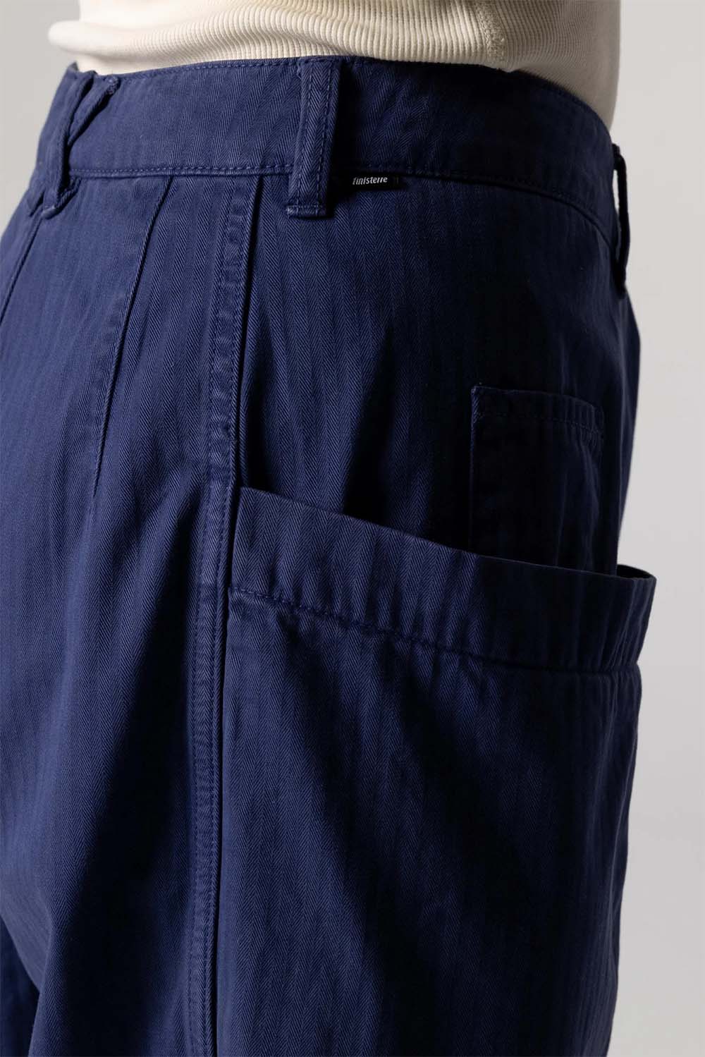 Finisterre - Croft Barrel Trouser - Midnight - Detail