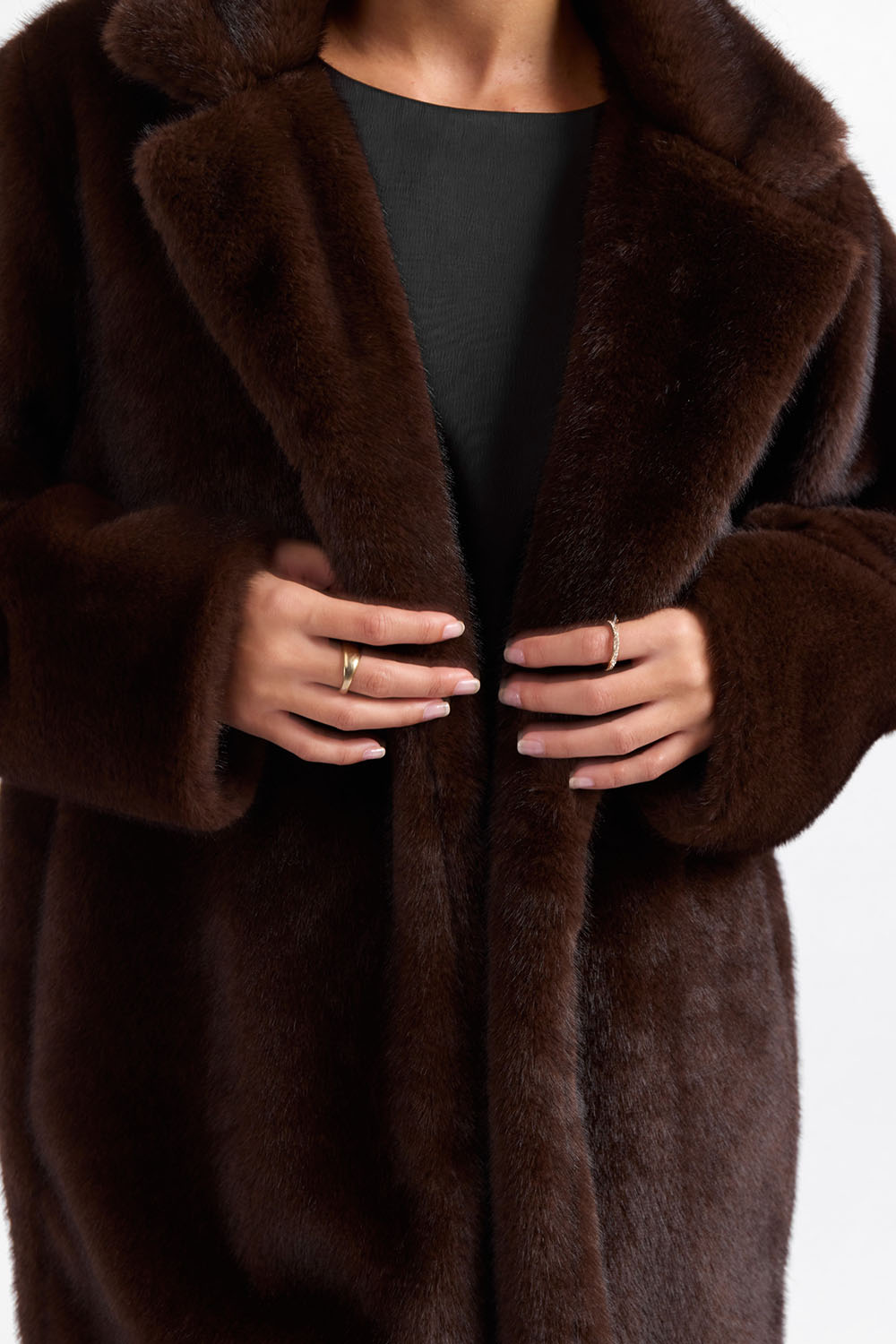 Sage the Label - Shyloh Fur Coat - Oak - Detail