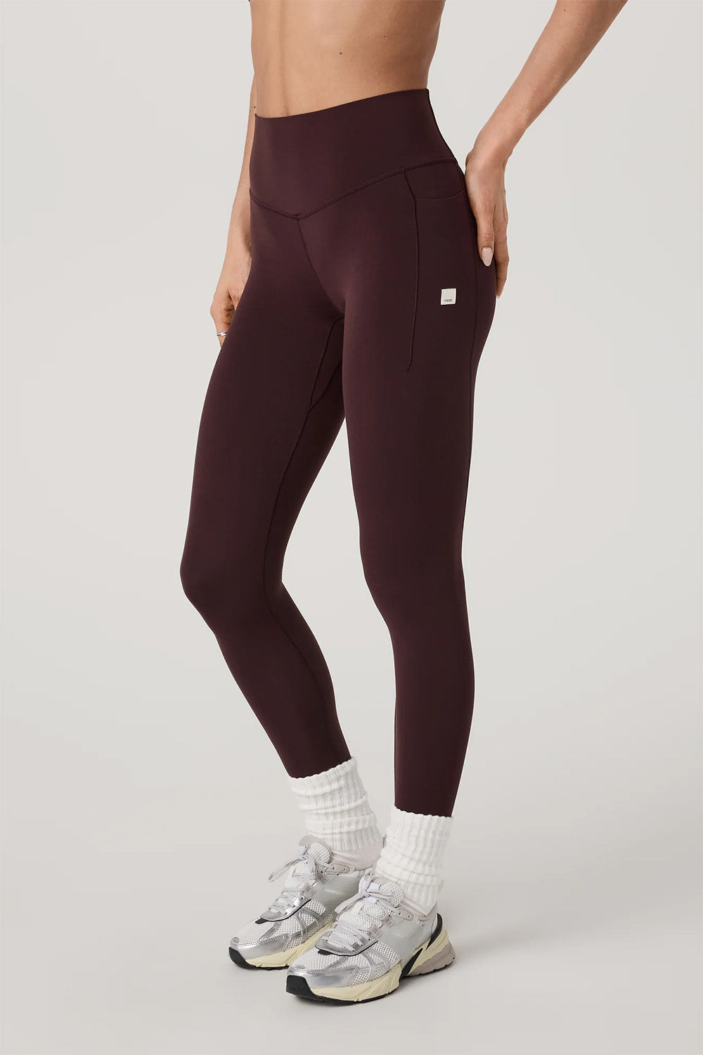 Vuori - All the Form Pocket Legging - Raisin - Front
