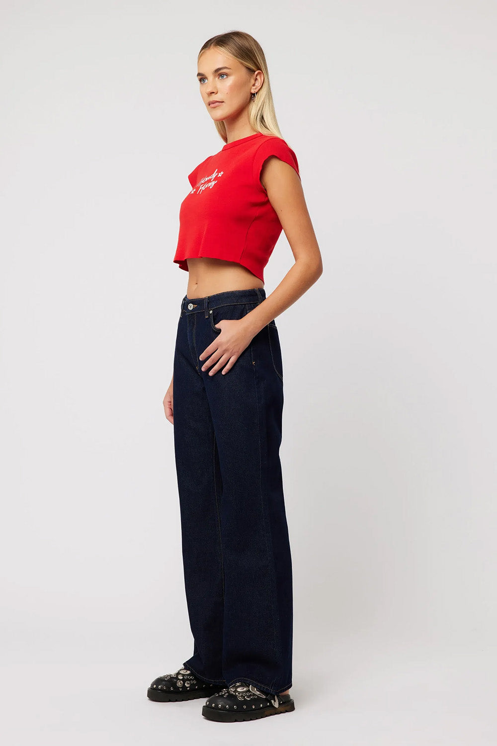 Abrand - A 90s Rib Cut Off Tee - Red - Side