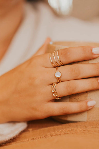Hello Adorn - Cove Ring - Model