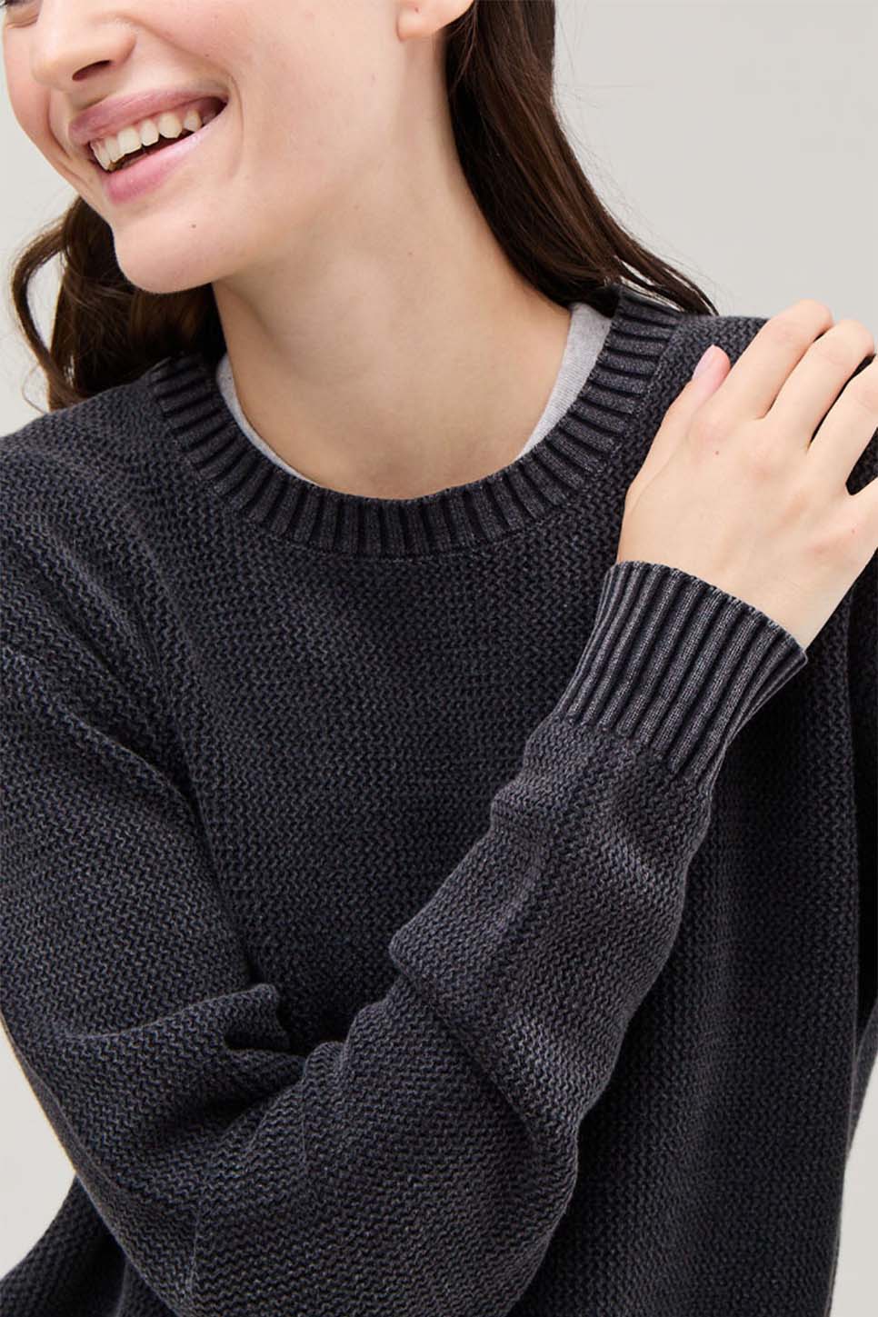 Richer Poorer - Dune Sweater - Black - Detail