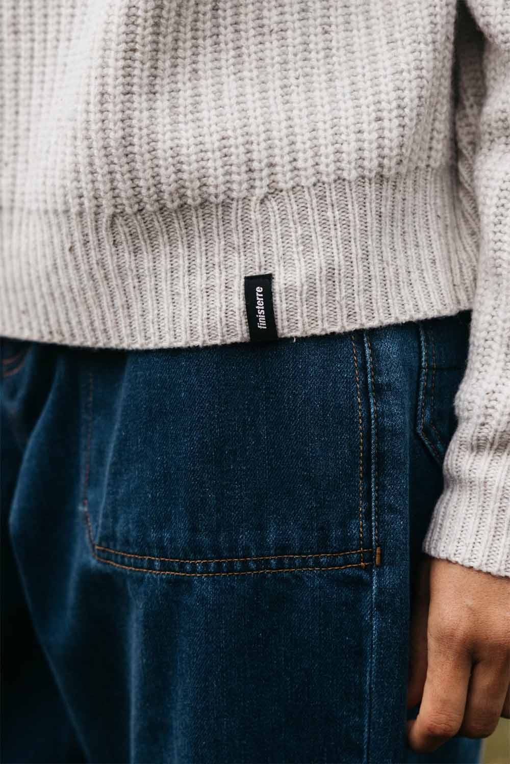 Finisterre - Mora Roll Neck - Ecru - Hem