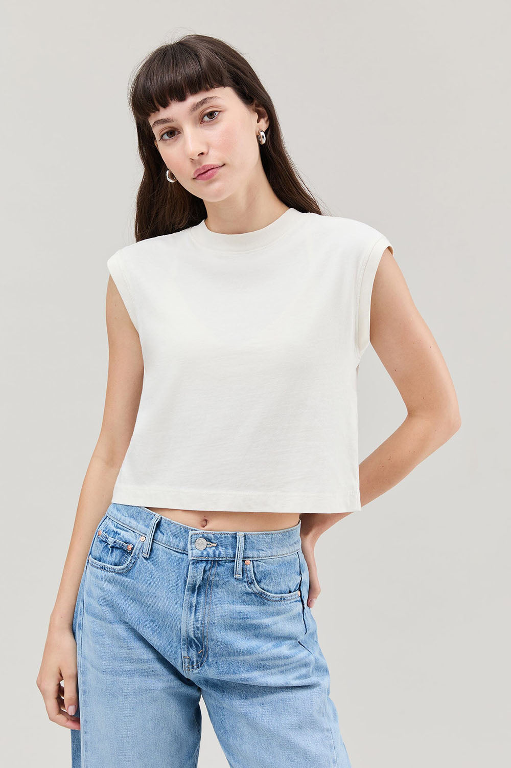 richer-poorer-relaxed-muscle-tee-bone-front