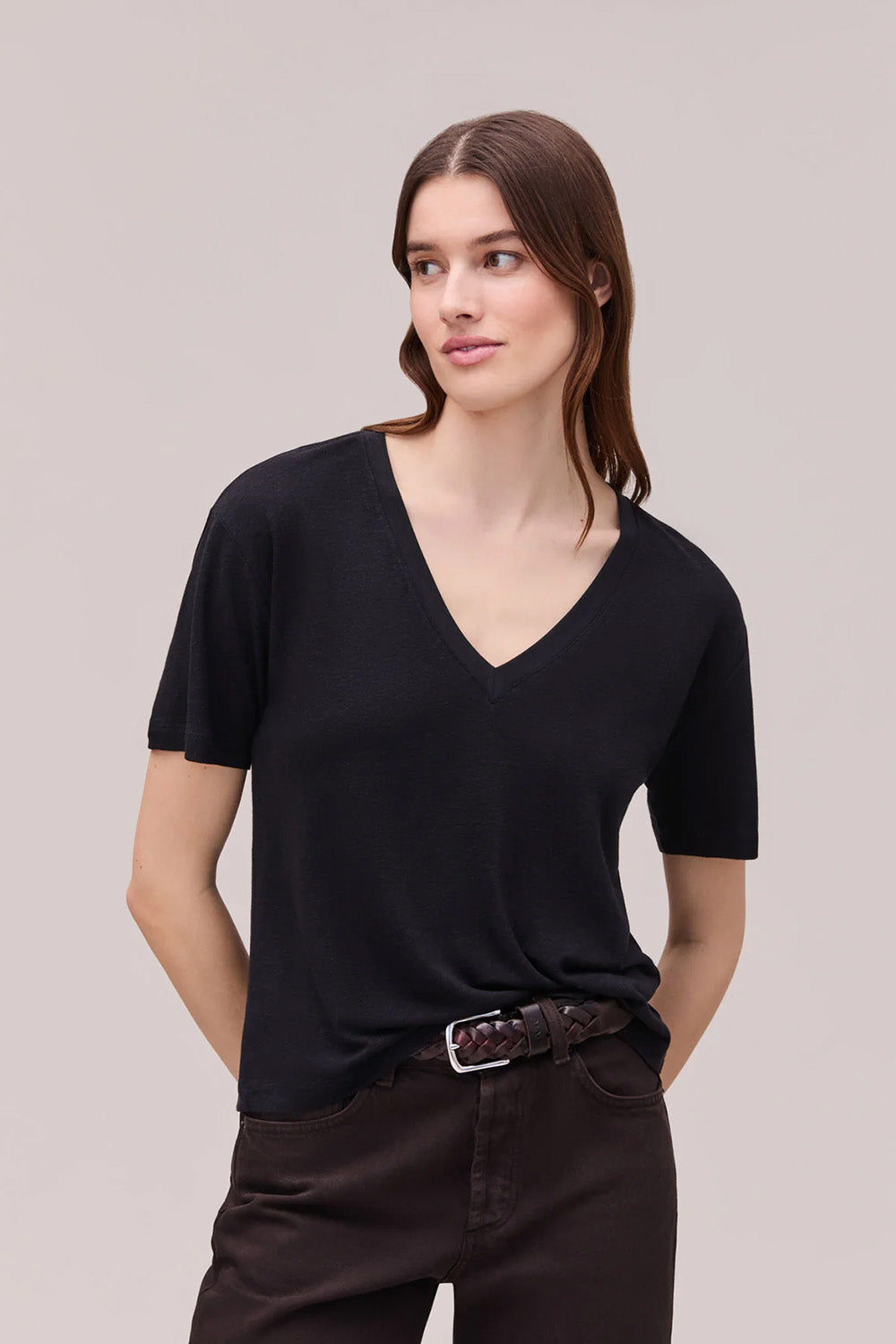 richer poorer linen jersey v neck tee black 