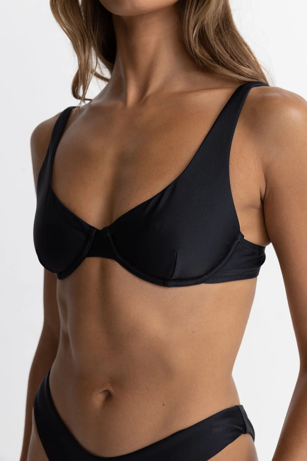 Rhythm - Classic Underwire Top - Black - Detail