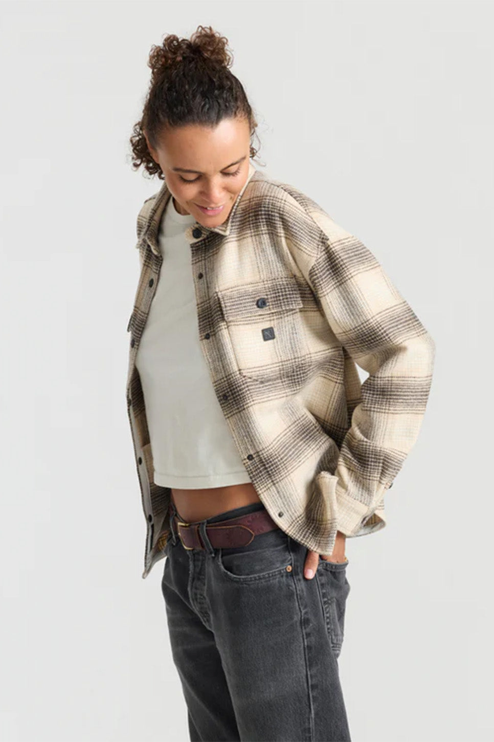 roark amberley off white side