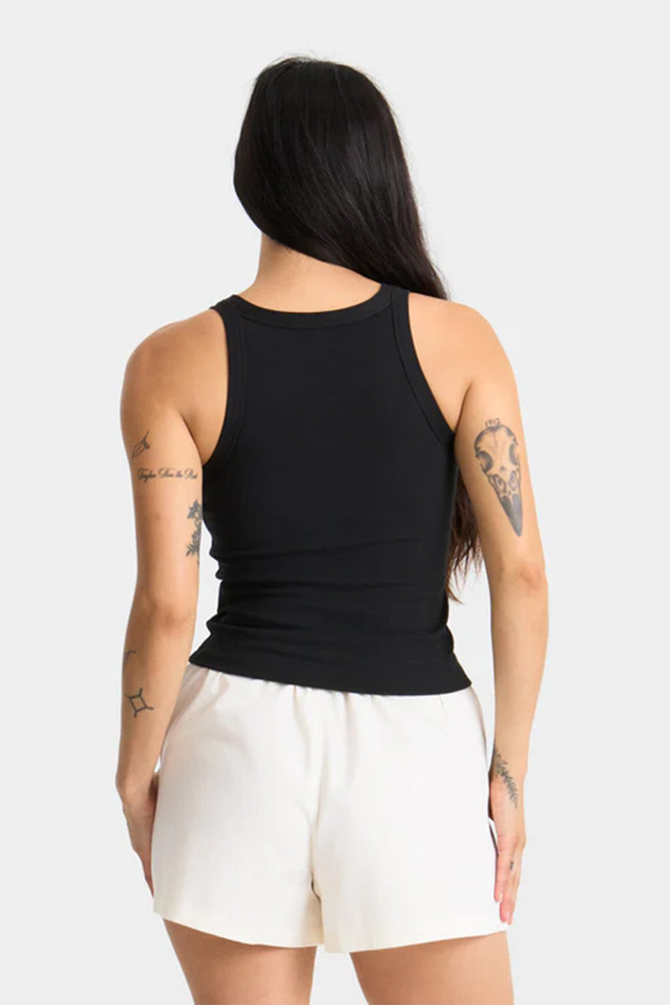 roark wind worn tank black back