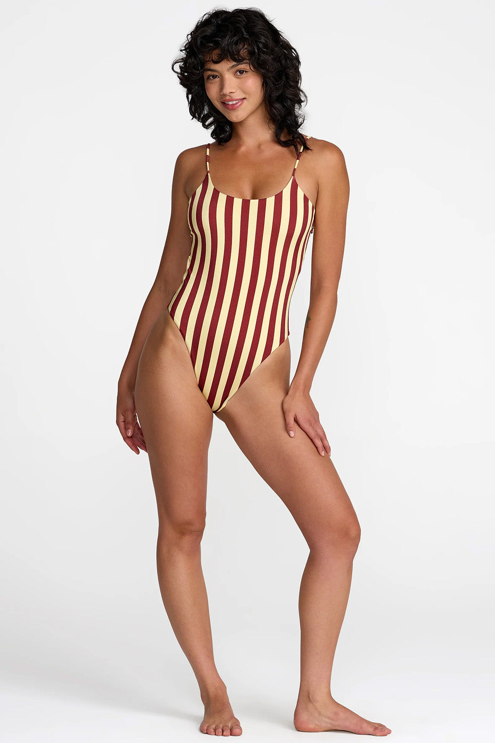 rvca leon basic scoop 1 piece in sunshine