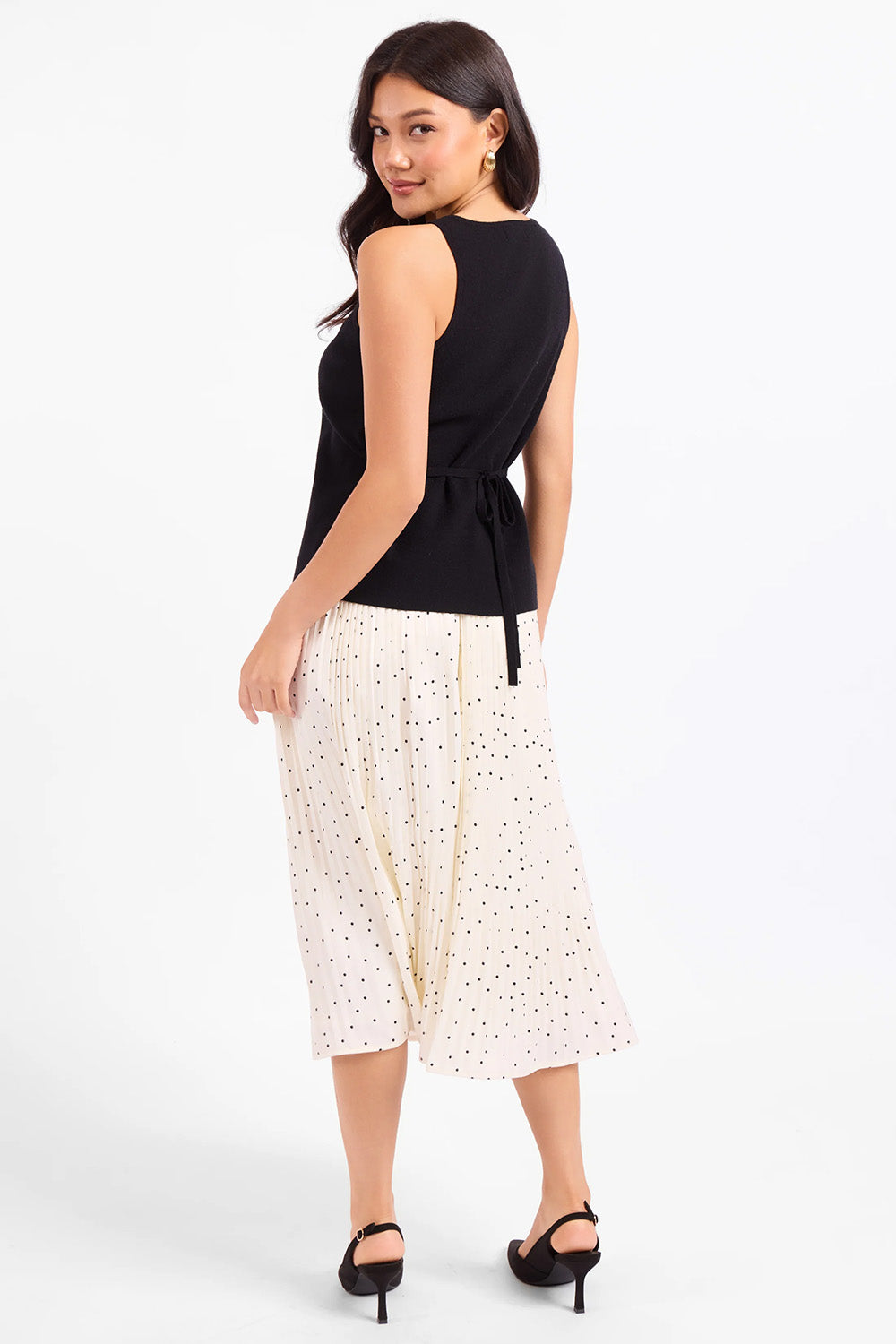 sadie-and-sage-margaux-sweater-waistcoat-black-side