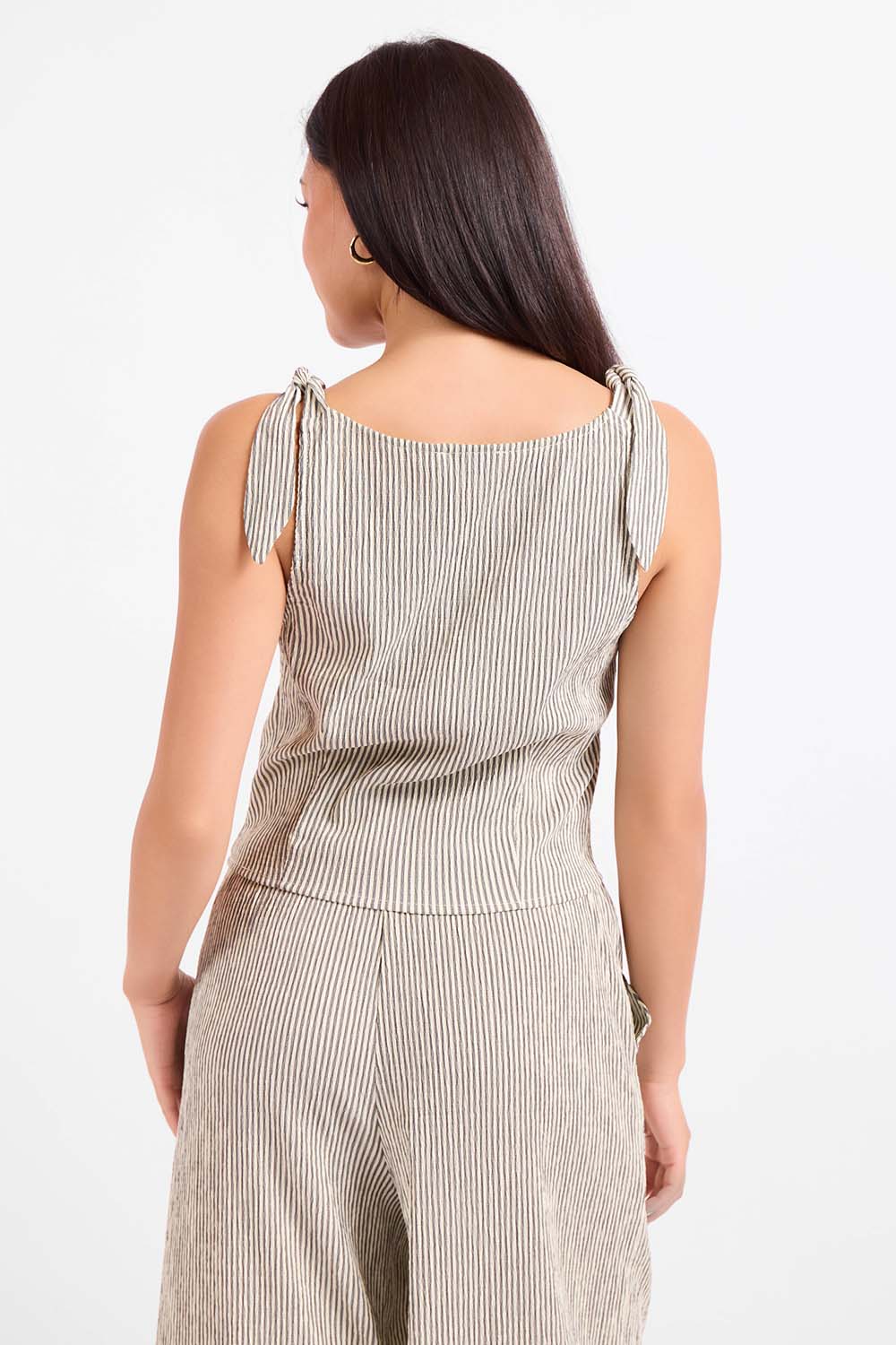 sadie and sage see me stripe pleat top black cream back