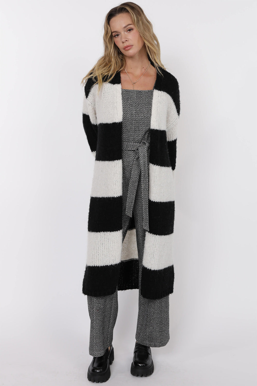 sage the label suki duster cardigan black white front